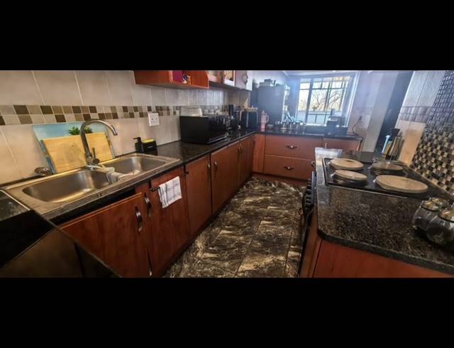 3 BEDROOM APARTMENT FOR SALE IN FLORIDA